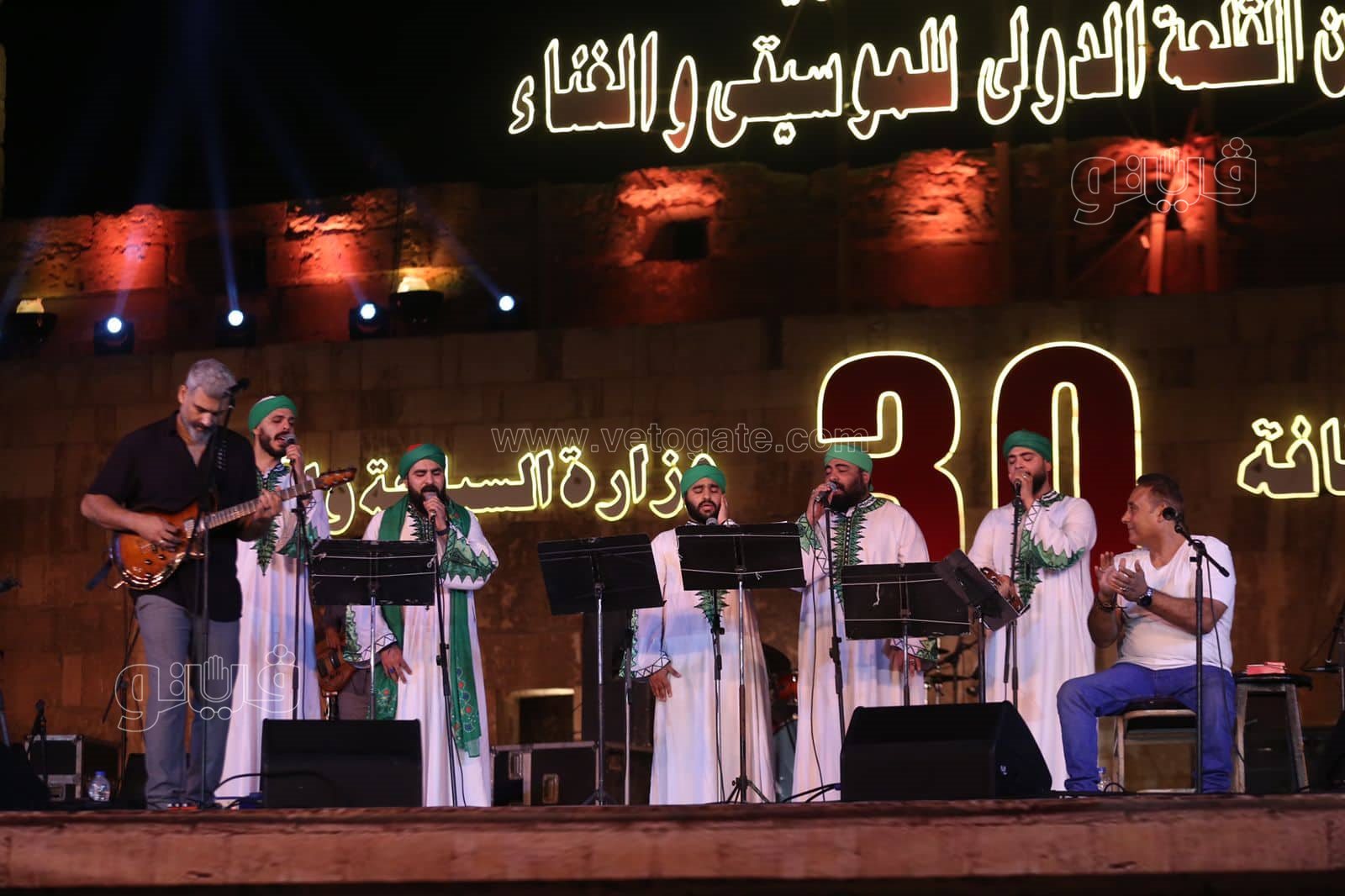 وسط البلد تغني لـشمس النهار والحضرة تتعبد فى محراب الفن بمحكى القلعة (5)