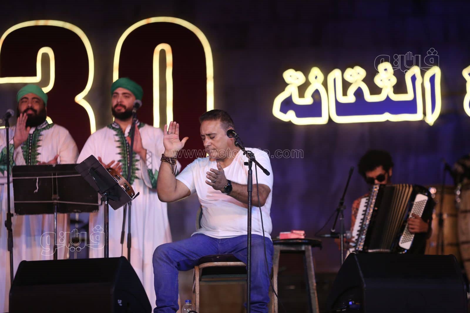 وسط البلد تغني لـشمس النهار والحضرة تتعبد فى محراب الفن بمحكى القلعة (7)