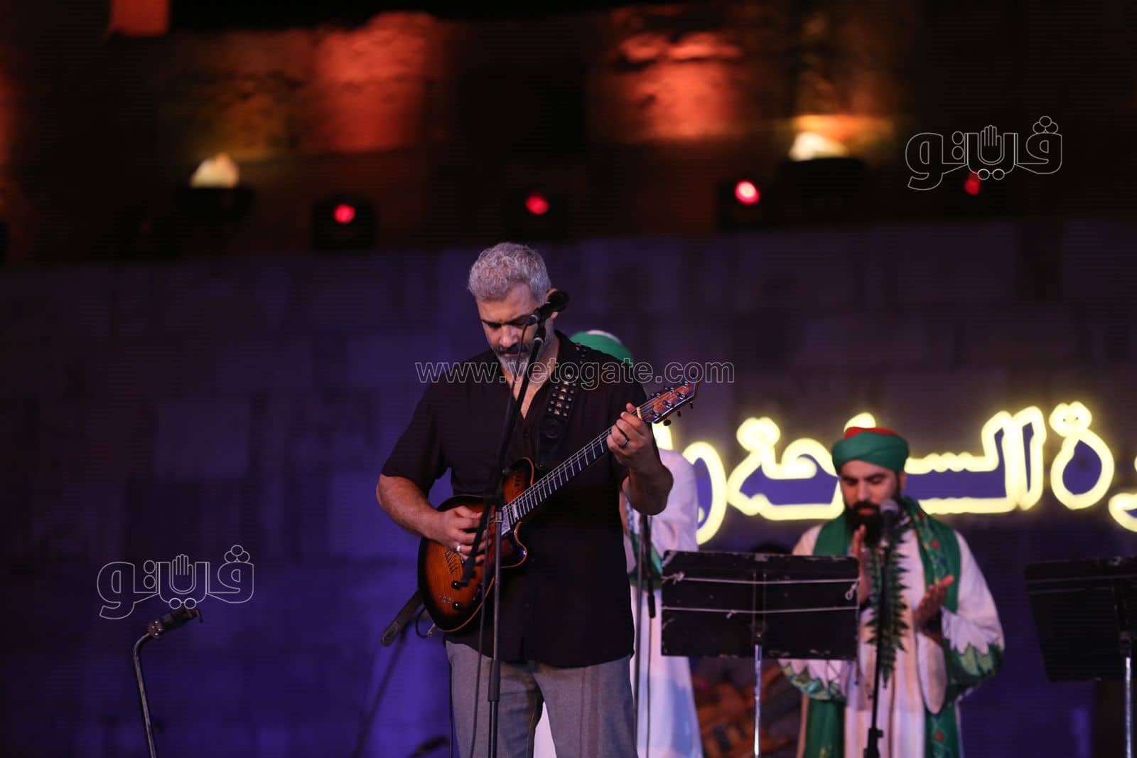 وسط البلد تغني لـشمس النهار والحضرة تتعبد فى محراب الفن بمحكى القلعة (9)