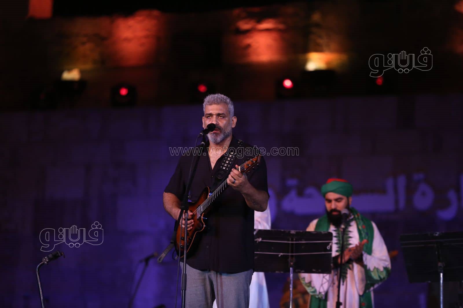 وسط البلد تغني لـشمس النهار والحضرة تتعبد فى محراب الفن بمحكى القلعة (15)