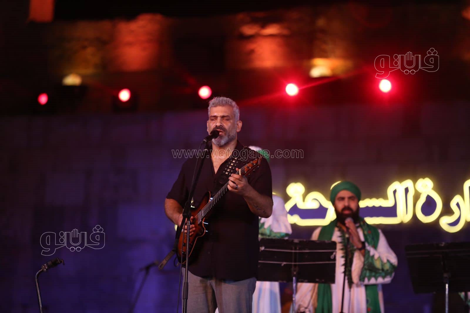 وسط البلد تغني لـشمس النهار والحضرة تتعبد فى محراب الفن بمحكى القلعة (17)