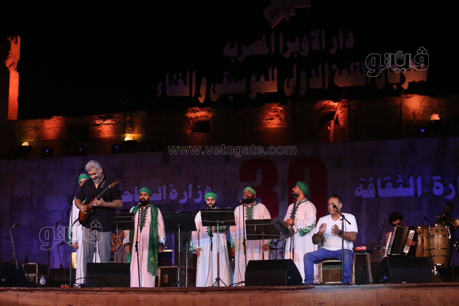 وسط البلد تغني لـشمس النهار والحضرة تتعبد فى محراب الفن بمحكى القلعة (18)