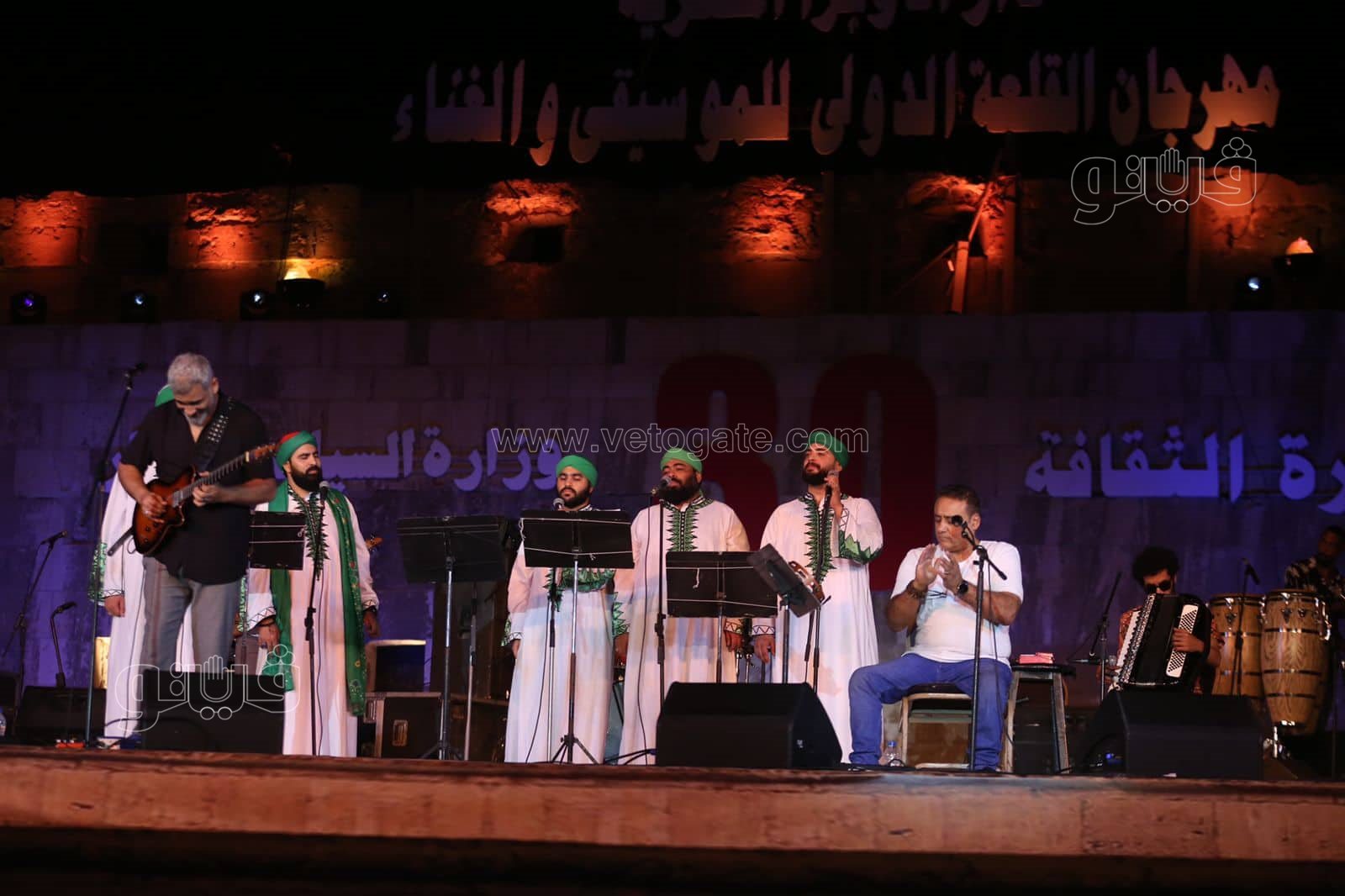 وسط البلد تغني لـشمس النهار والحضرة تتعبد فى محراب الفن بمحكى القلعة (22)