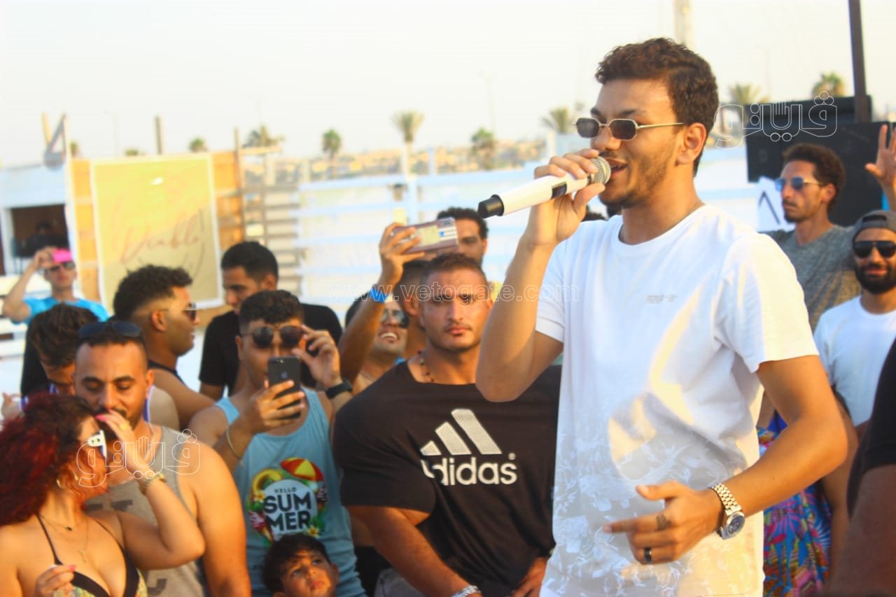حودة بندق ولورديانا يشعلان حفل وايت بيتش بمارينا (4)