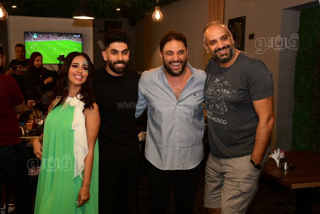 افتتاح كافيه دومينو لرنا سماحة وسامر ابو طالب بحضور نجوم الفن (4)