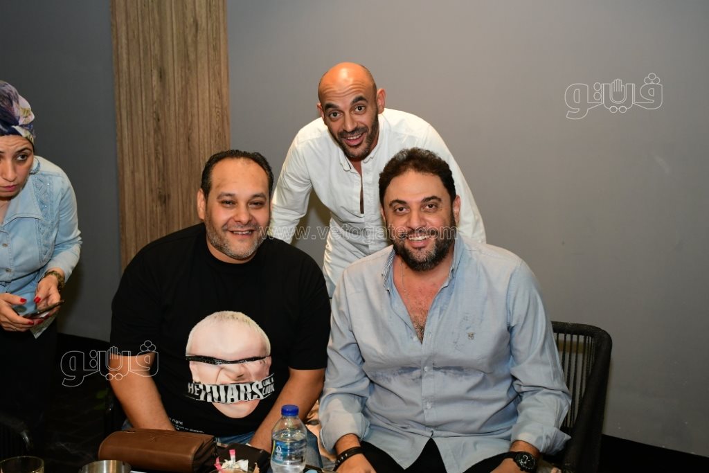 افتتاح كافيه دومينو لرنا سماحة وسامر ابو طالب بحضور نجوم الفن (19)