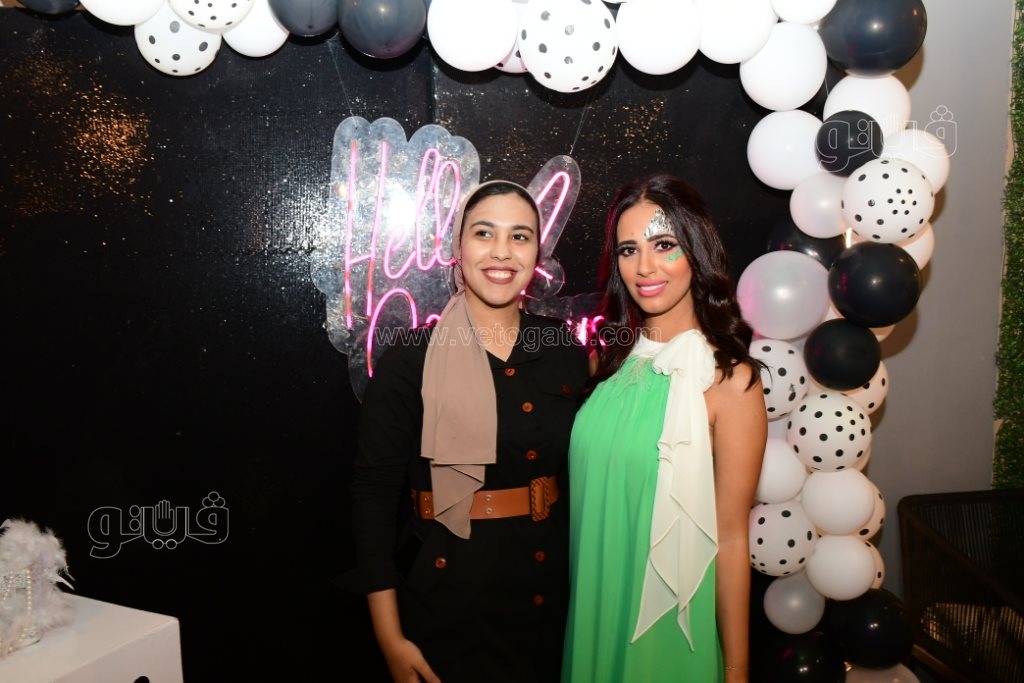 افتتاح كافيه دومينو لرنا سماحة وسامر ابو طالب بحضور نجوم الفن (27)