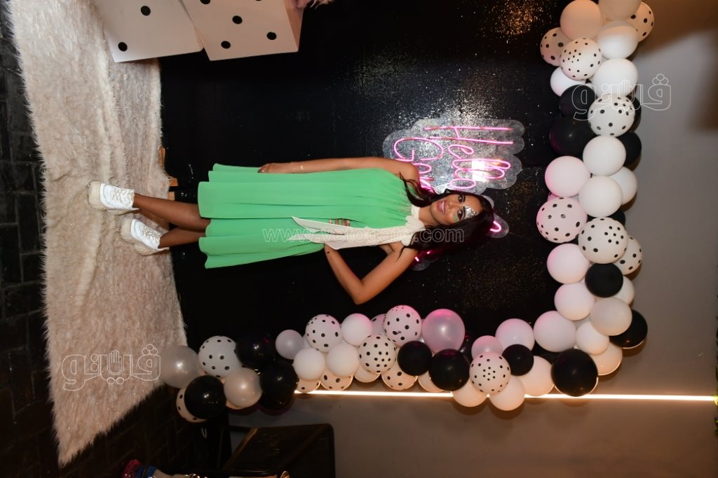 افتتاح كافيه دومينو لرنا سماحة وسامر ابو طالب بحضور نجوم الفن (28)