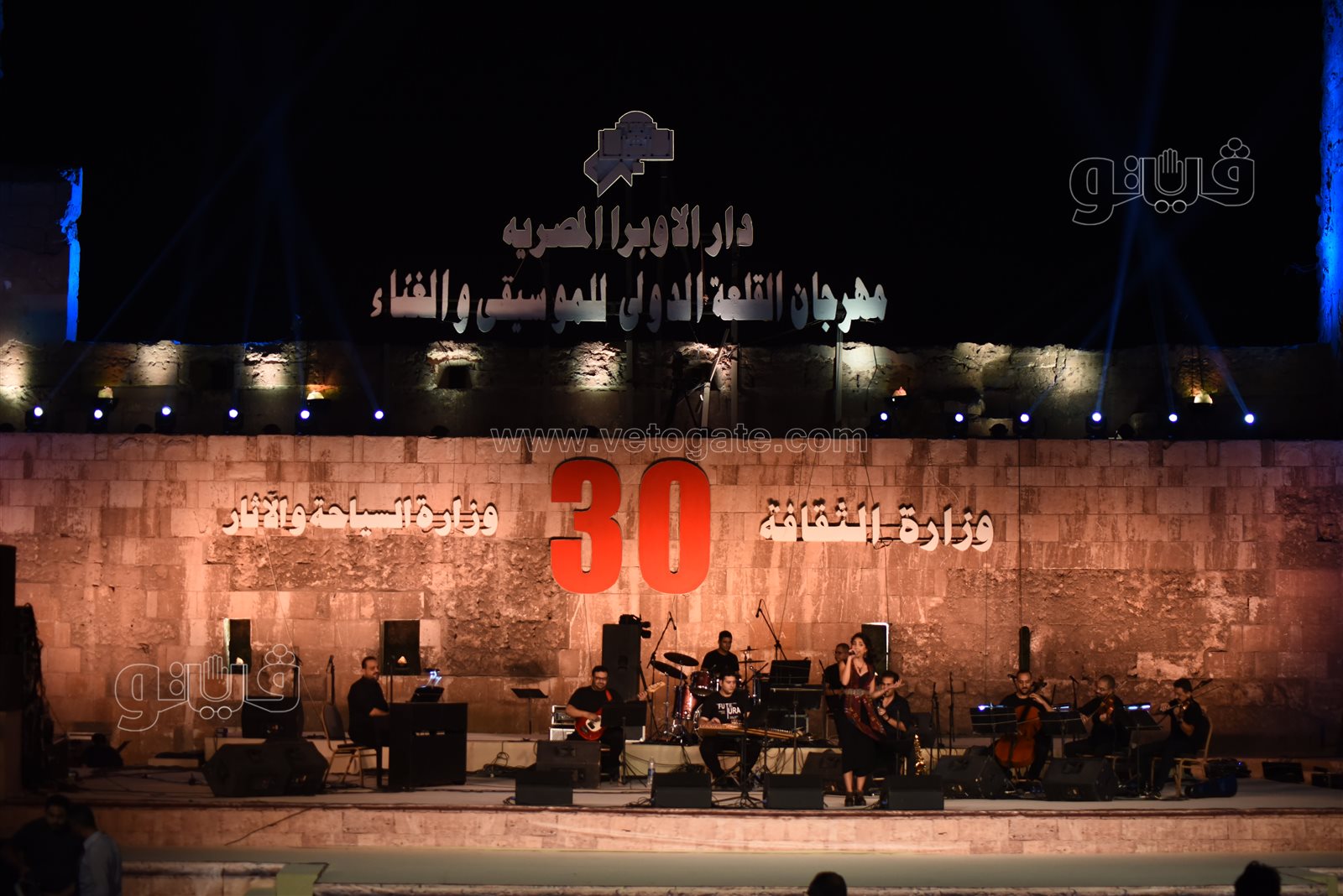 تألقت بأغنية يالالالي.. مي كمال لجمهور القلعة مبسوطة أنى معاكم لأول مرة (10)