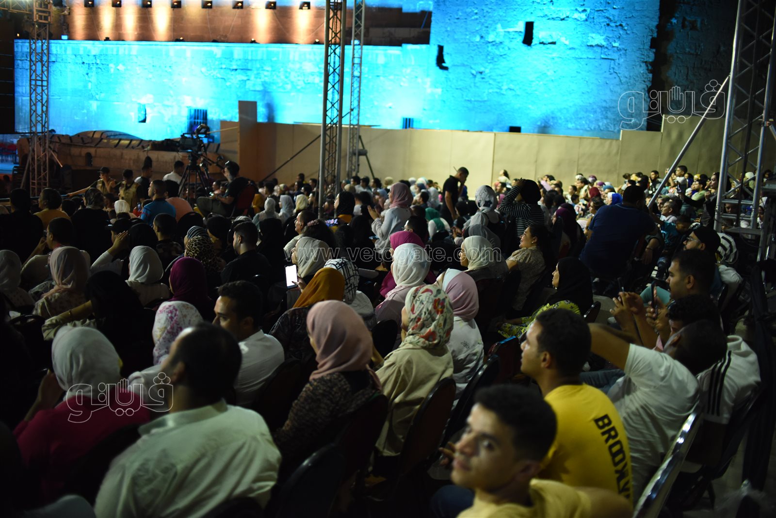 تألقت بأغنية يالالالي.. مي كمال لجمهور القلعة مبسوطة أنى معاكم لأول مرة (20)