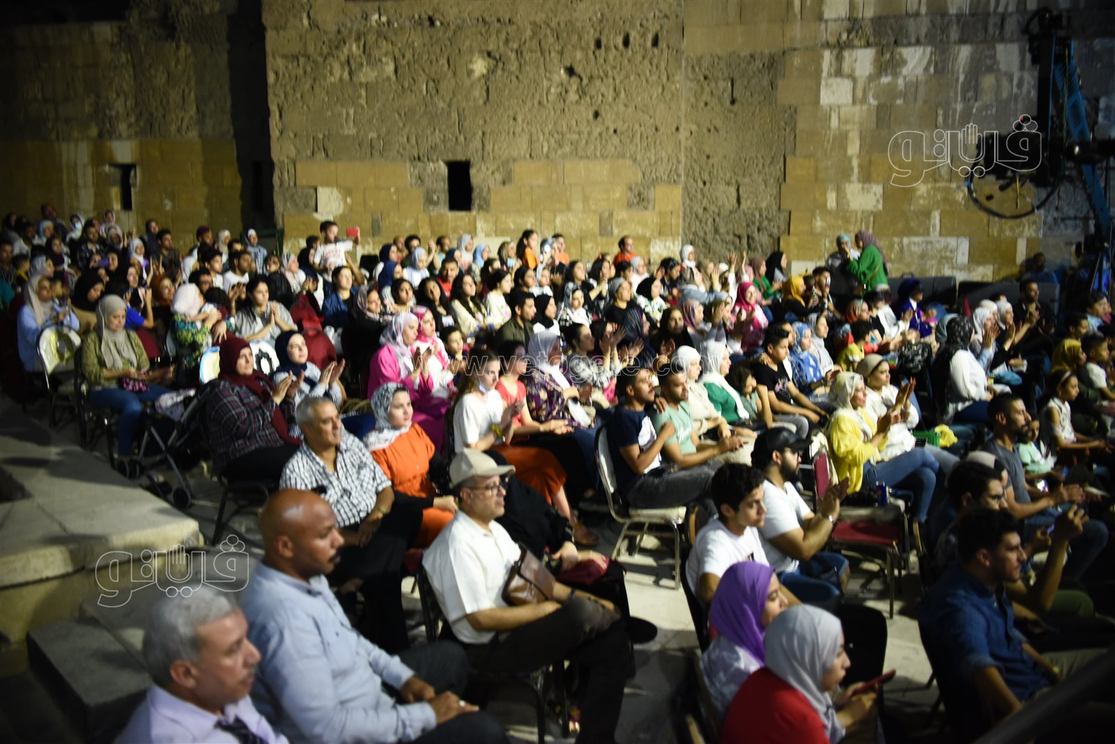 تألقت بأغنية يالالالي.. مي كمال لجمهور القلعة مبسوطة أنى معاكم لأول مرة (22)