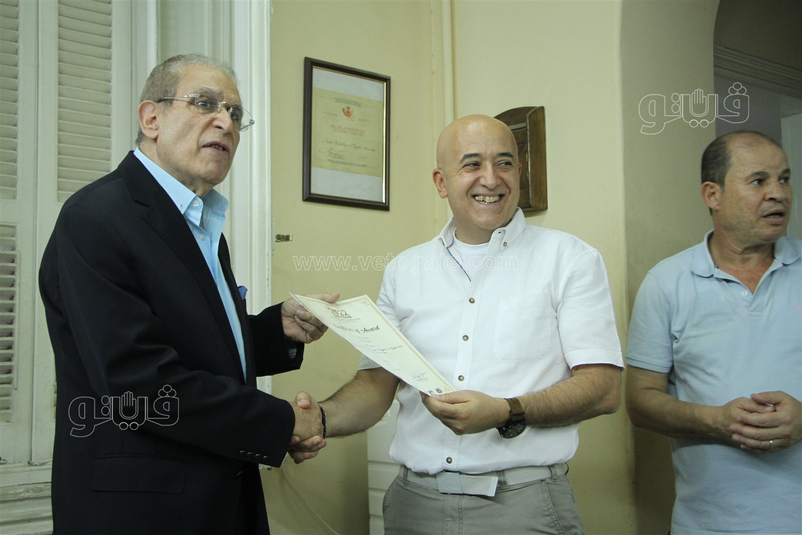 السر في والده.. حكاية دكتور أمراض النساء مع طوابع بريد العالم (29)