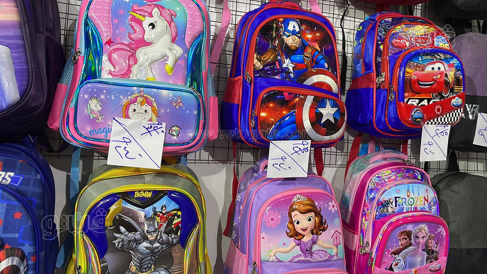 خصم 30% وضمان عام كامل.. أسعار الحقائب بمعرض أهلا مدارس (4)