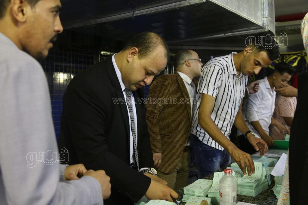 بدء عملية التصويت في انتخابات نقيب المحامين (15)