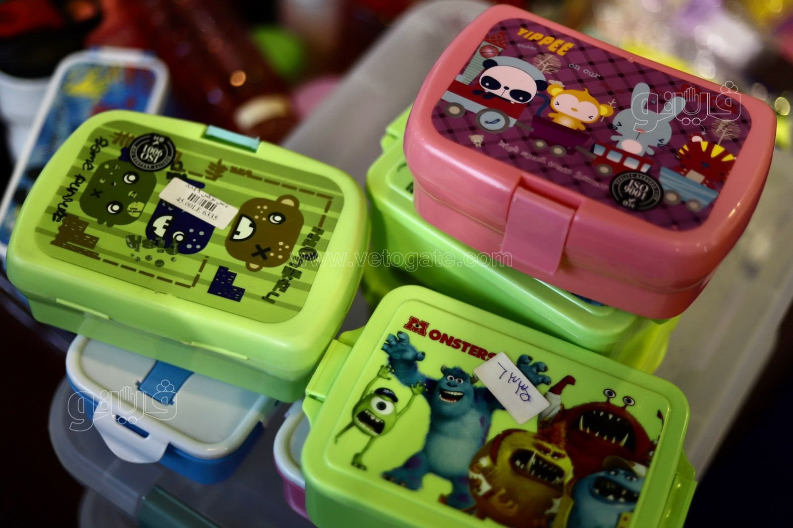 تبدأ من 10 جنيهات.. أسعار اللانش بوكس والزمزمية في معرض أهلا مدارس (7)