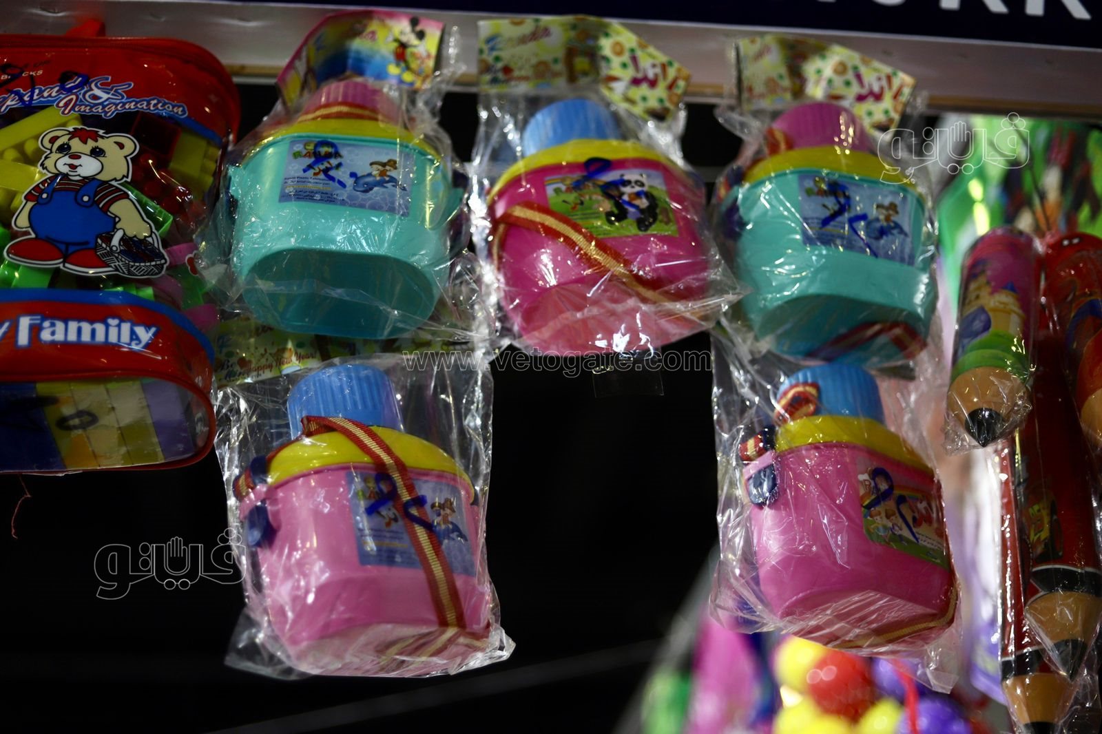 تبدأ من 10 جنيهات.. أسعار اللانش بوكس والزمزمية في معرض أهلا مدارس (19)