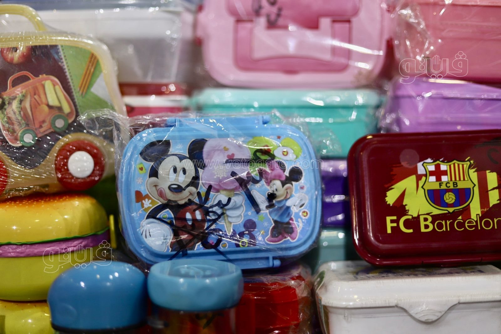 تبدأ من 10 جنيهات.. أسعار اللانش بوكس والزمزمية في معرض أهلا مدارس (29)