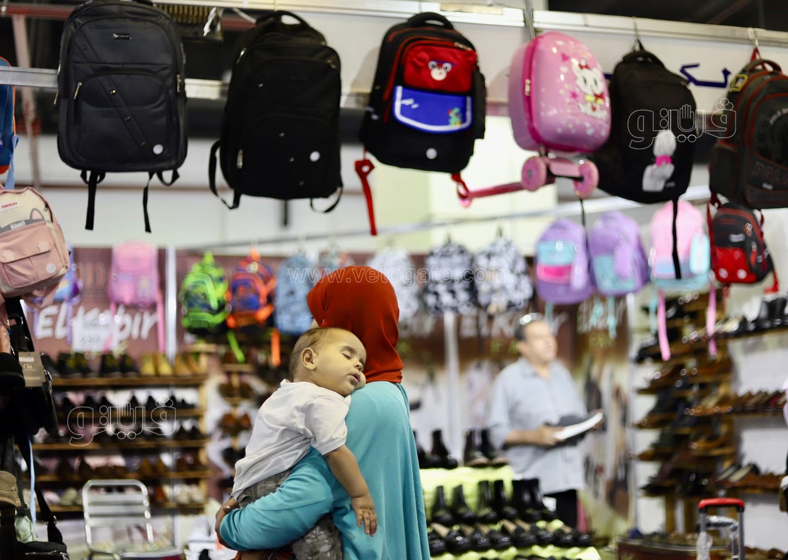 يودعون الإجازة الكبيرة.. رحلة الأبناء والأباء في معرض أهلا مدارس 2022 (33)