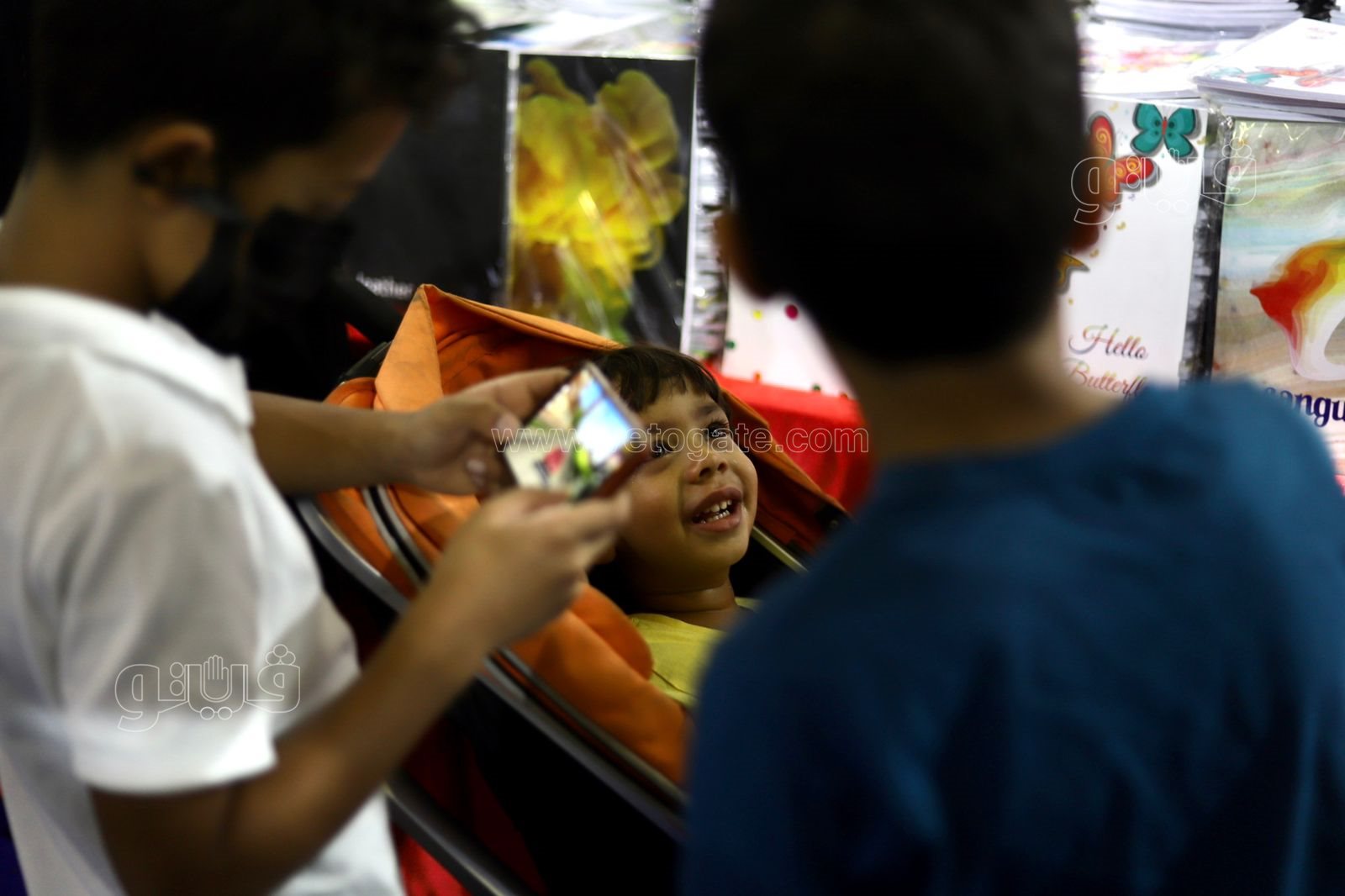 يودعون الإجازة الكبيرة.. رحلة الأبناء والأباء في معرض أهلا مدارس 2022 (41)