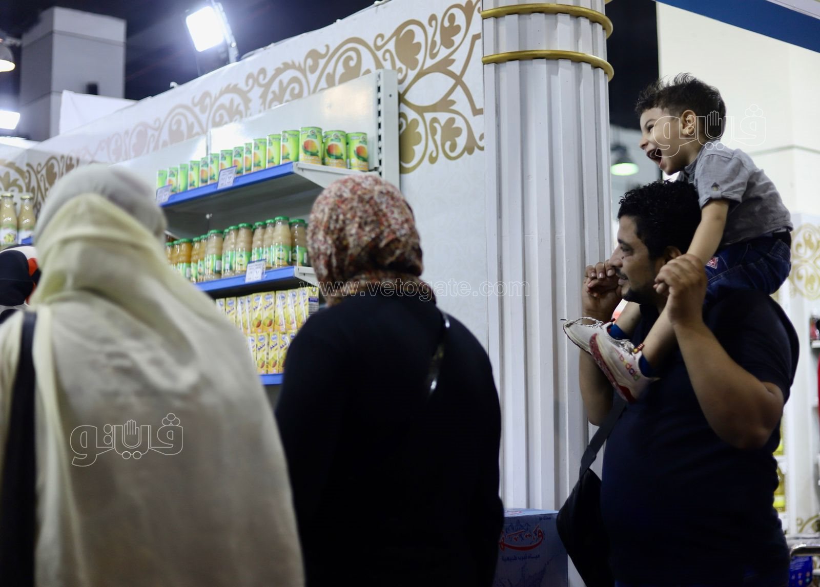 يودعون الإجازة الكبيرة.. رحلة الأبناء والأباء في معرض أهلا مدارس 2022 (43)