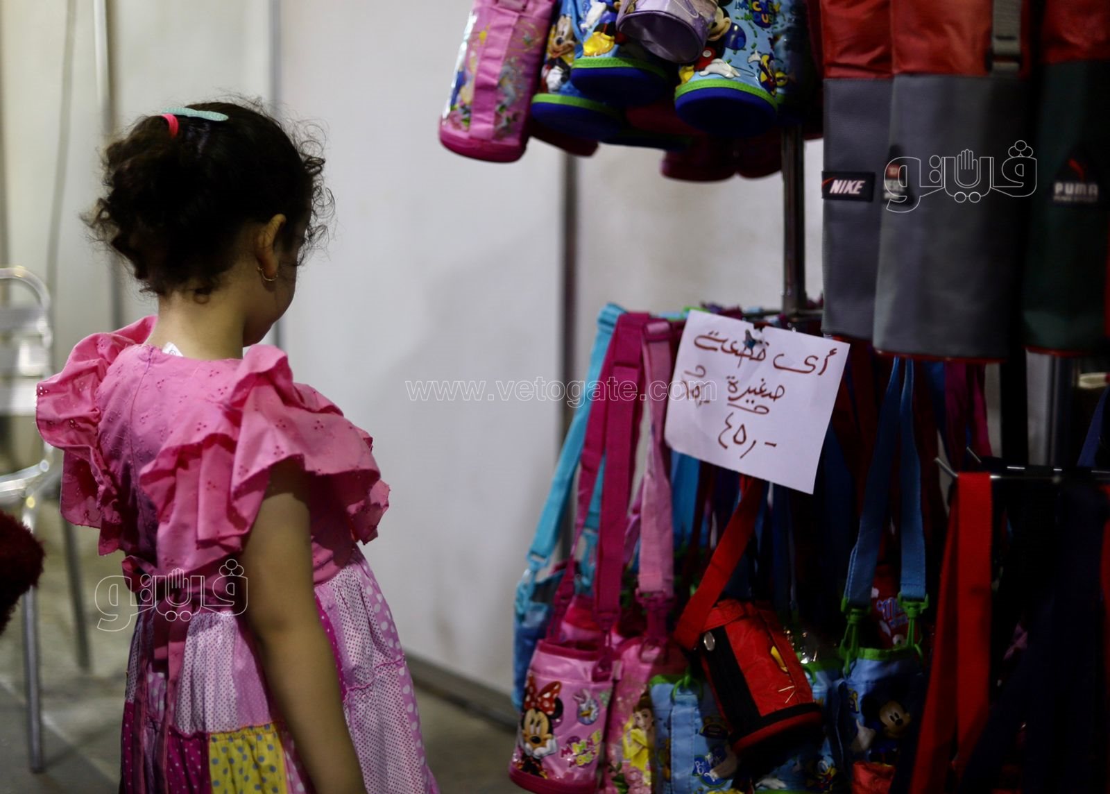 يودعون الإجازة الكبيرة.. رحلة الأبناء والأباء في معرض أهلا مدارس 2022 (44)