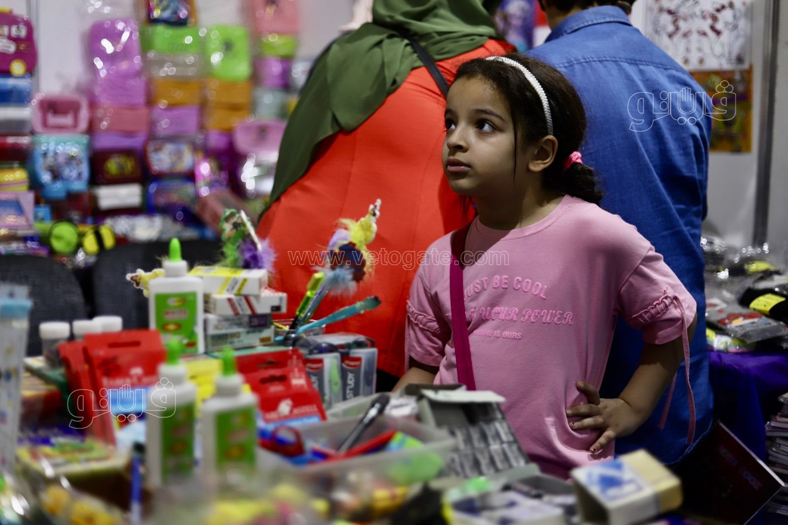 يودعون الإجازة الكبيرة.. رحلة الأبناء والأباء في معرض أهلا مدارس 2022 (57)