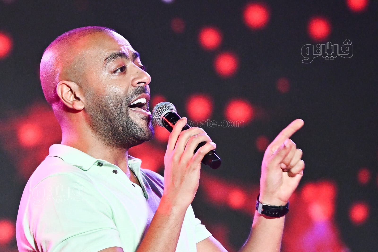  تامر عاشور يتألق في حفل خرجي الخدمة الاجتماعية بالإسكندرية (1)