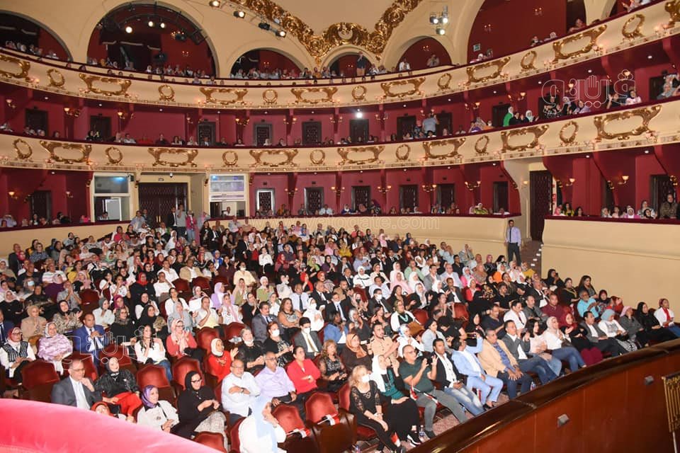  إبداعات سعيد الأرتيست تبهر جمهور أوبرا الإسكندرية (3)