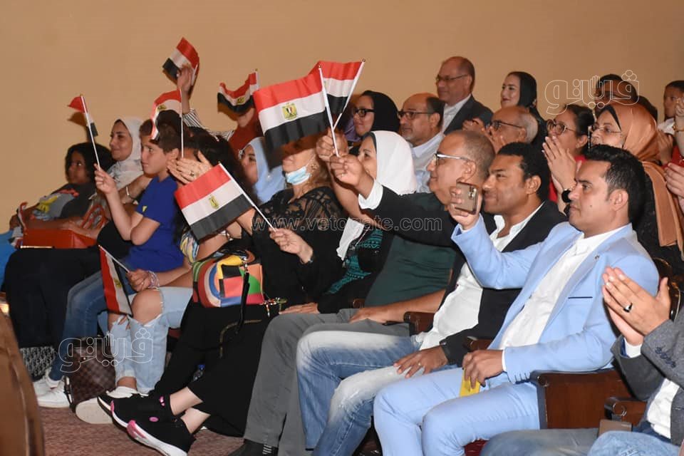  إبداعات سعيد الأرتيست تبهر جمهور أوبرا الإسكندرية (4)