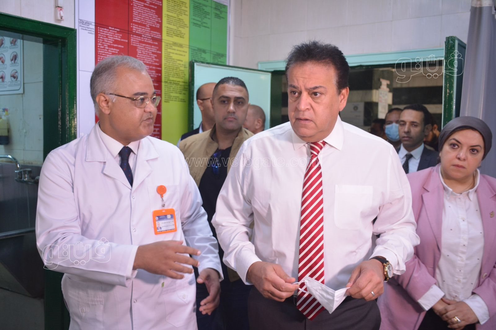 وزير الصحة يبدأ جولته التفقدية بمستشفى البنك الأهلي  (17)