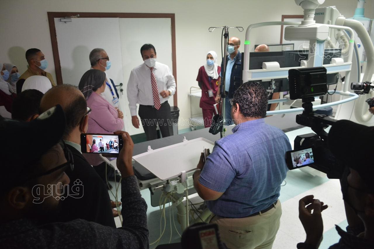 جولة تفقدية لوزير الصحة في مستشفى الهرم (5)