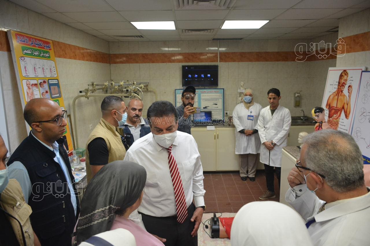 جولة تفقدية لوزير الصحة في مستشفى الهرم (13)