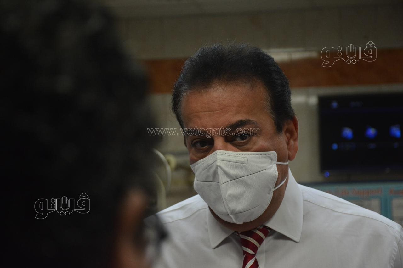 وزير الصحة يتفقد مستشفى الهرم التخصصي.. ويوجه بتطوير معامل مدارس التمريض (23)