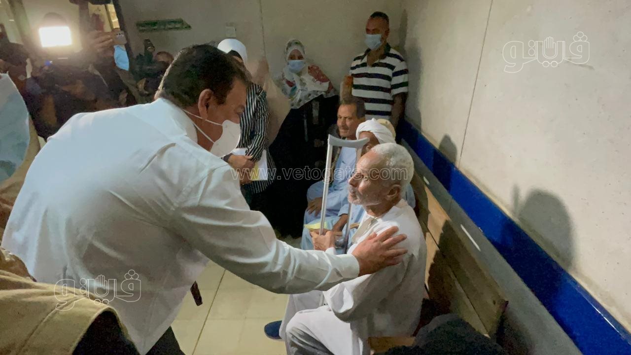 وزير الصحة يتفقد مستشفى الهرم التخصصي.. ويوجه بتطوير معامل مدارس التمريض (29)