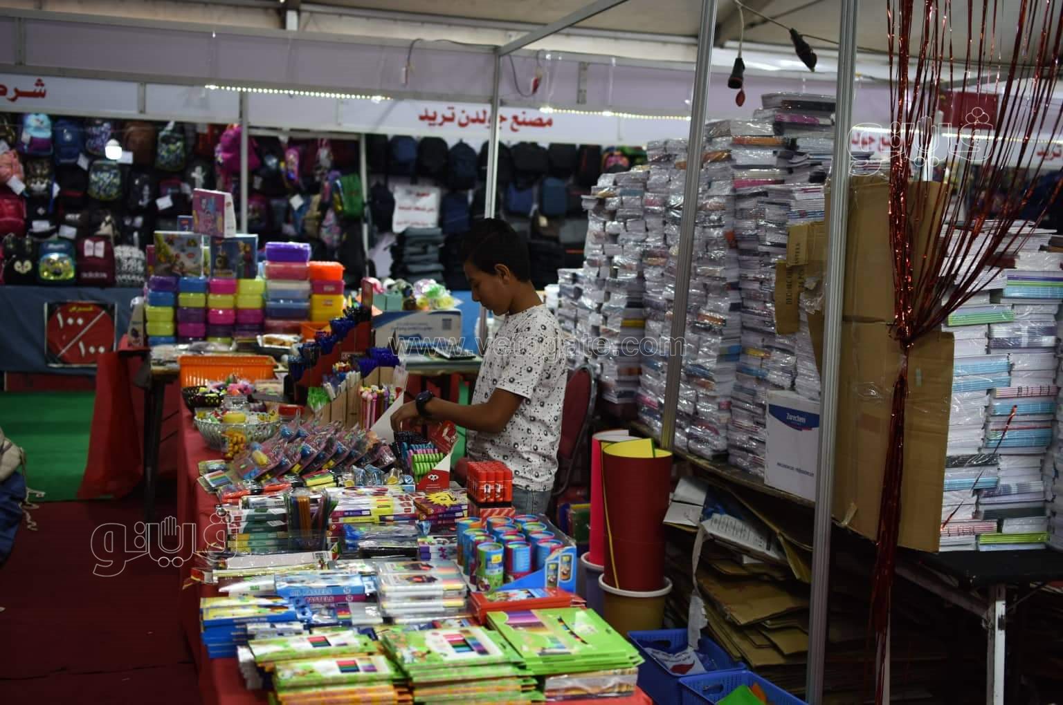 أسعار الشنط والمستلزمات المدرسية في معرض أهلا مدارس فيصل (16)