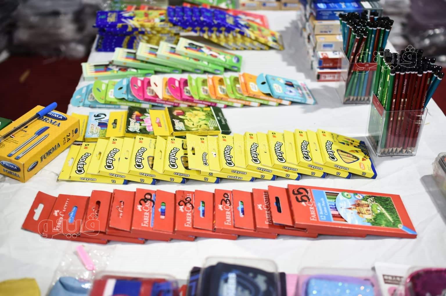 أسعار الشنط والمستلزمات المدرسية في معرض أهلا مدارس فيصل (24)