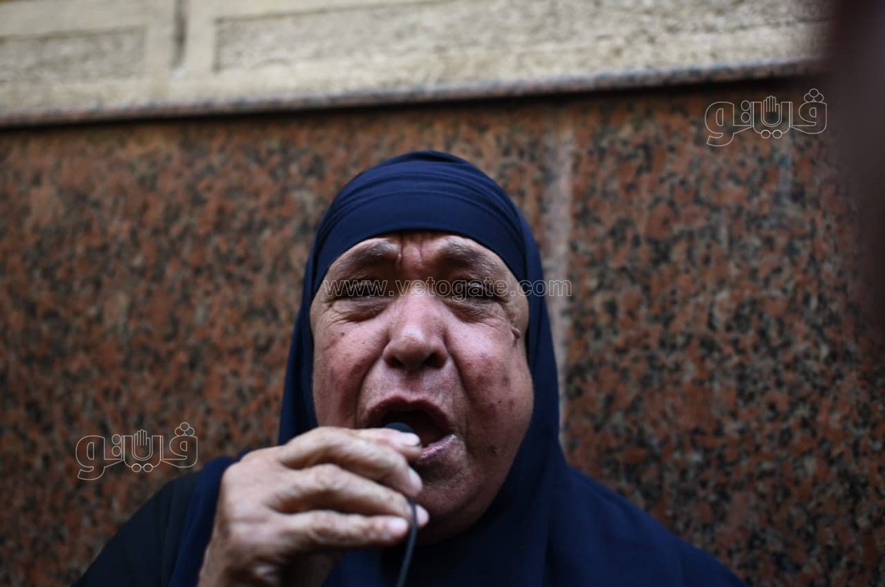 دموع الفرح بالقصاص.. رد فعل جدة شيماء جمال بعد الحكم بالإعدام على المتهمين (13)