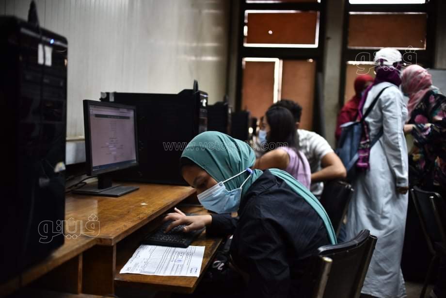 إقبال متوسط على معامل تنسيق جامعة القاهرة في اليوم الثاني للمرحلة الأولى (4)