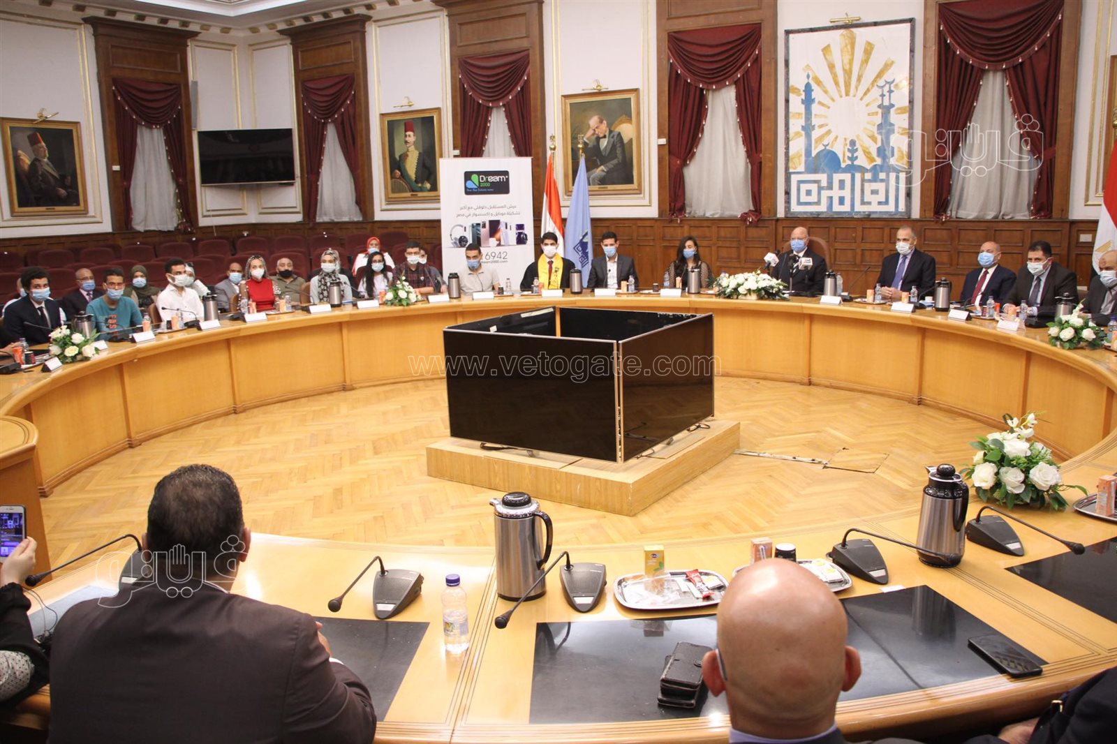 الرابعة مكرر بأوائل الثانوية العامة أتمنى أن أكون سفيرة مصر بفرنسا (4)