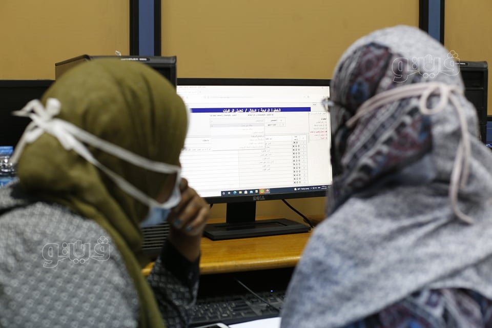 إقبال على معامل زراعة القاهرة لتسجيل رغبات تنسيق المرحلة الأولى (7)