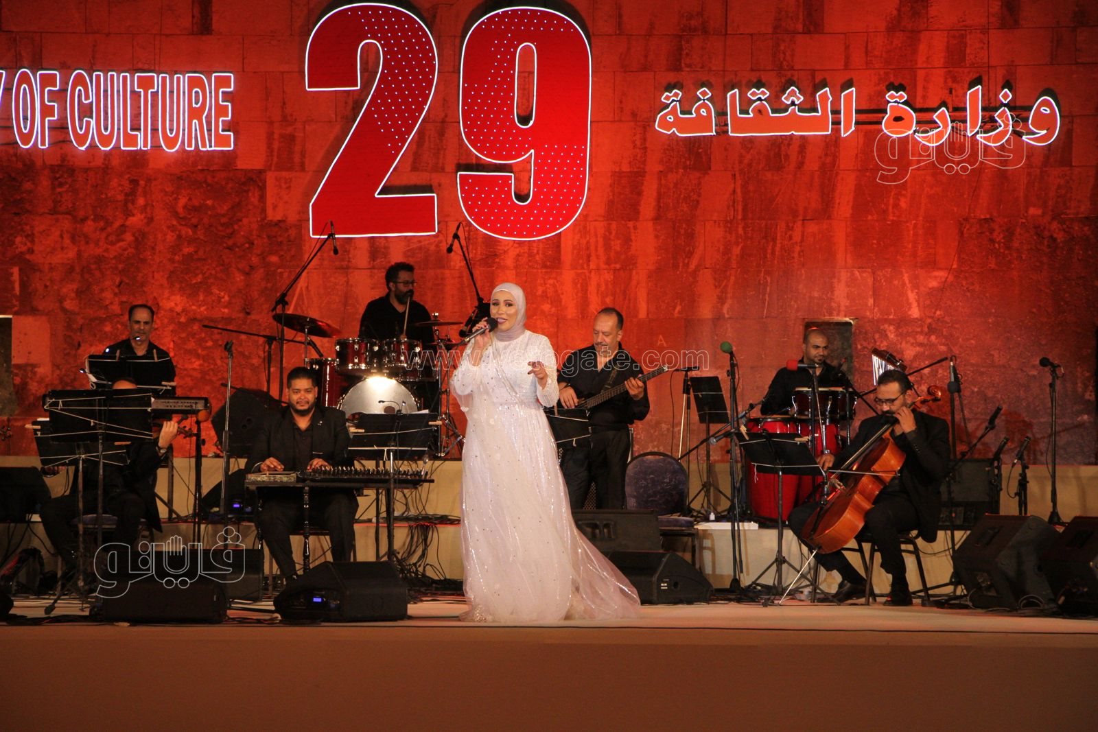 نداء شرارة 16