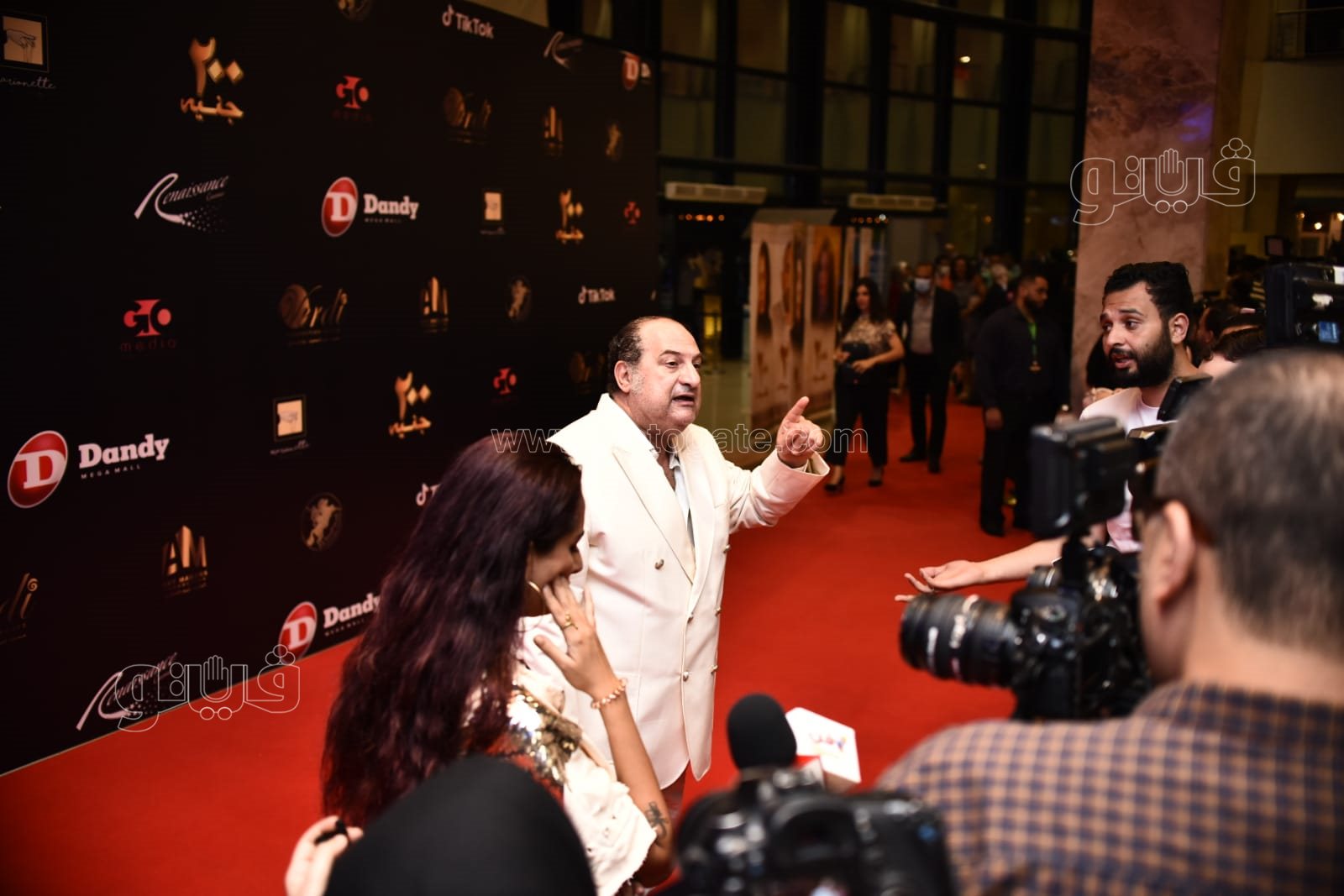 العرض الخاص لفيم 200 جنية6