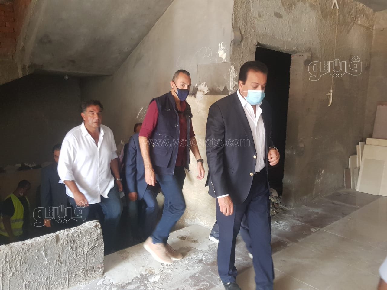 وزير التعليم العالي يتفقد إنشاءات حرم جامعة مطروح الجديد (15)