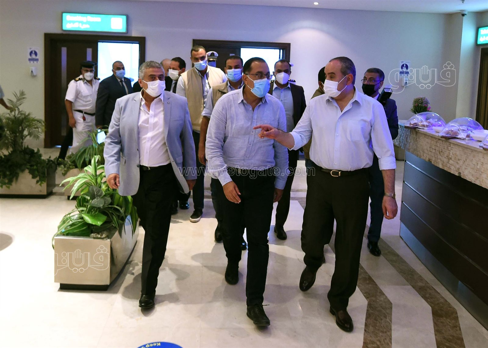 رئيس الوزراء يتفقد مبنى الركاب 2 و3 بمطار القاهرة للاطمئنان على السفر والوصول (1)