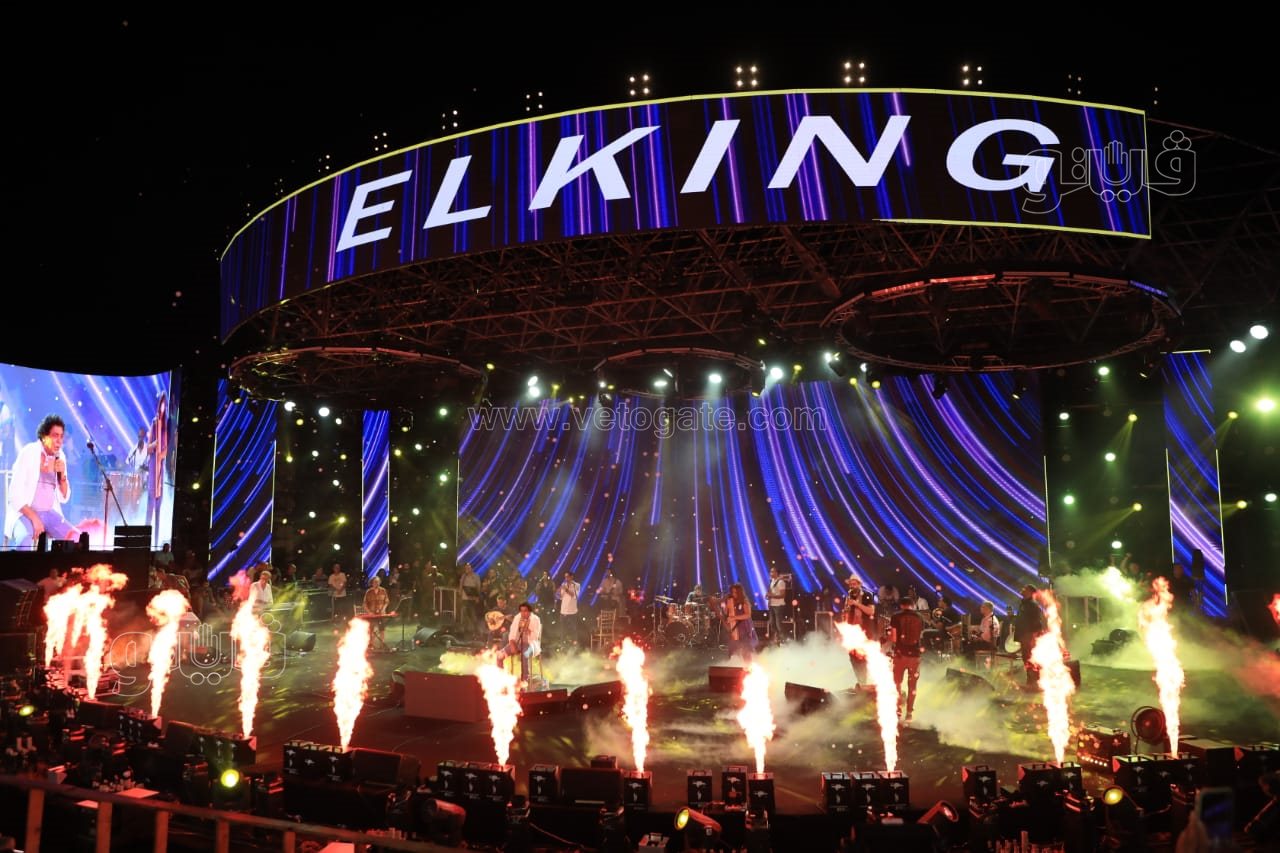 محمد منير يتألق فى حفل المسرح الرومانى (11)