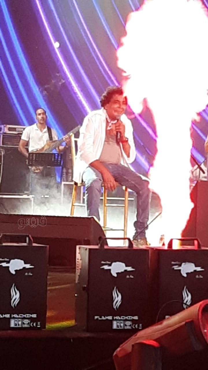 محمد منير يتألق فى حفل المسرح الرومانى (15)