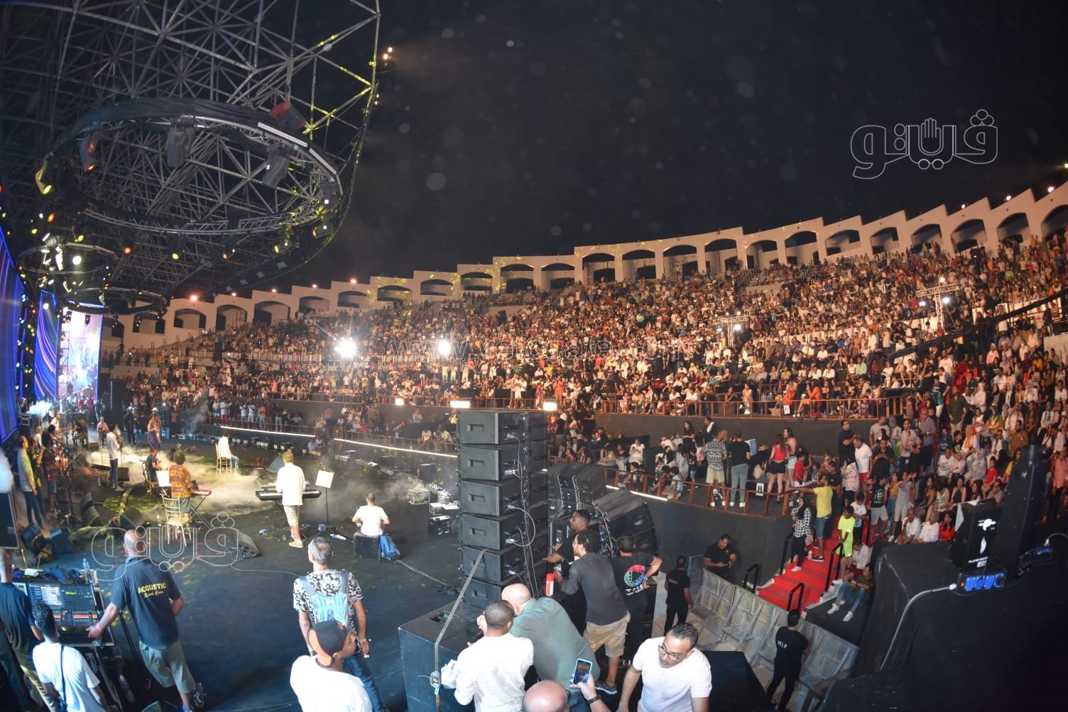 محمد منير يتألق فى حفل المسرح الرومانى (23)