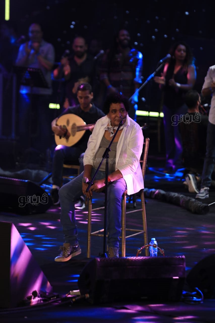 محمد منير يتألق فى حفل المسرح الرومانى (1)