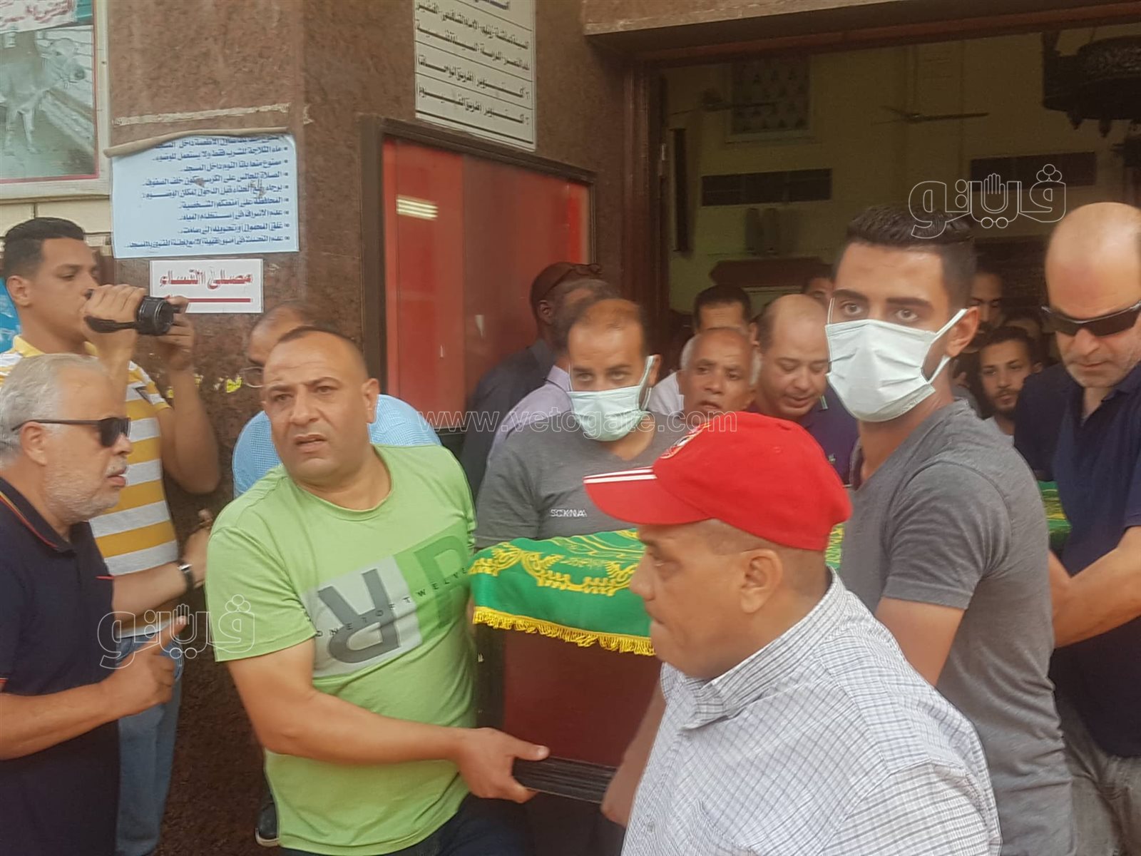 تشييع جثمان زوجة خالد زكي (5)