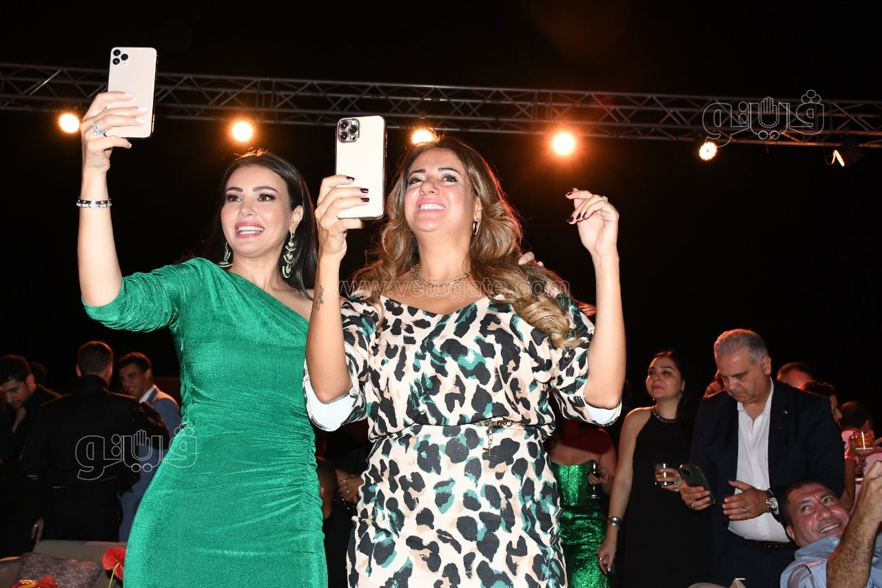 روبي تشعل حفل منصة شاهد بحضور نجوم الفن (29)